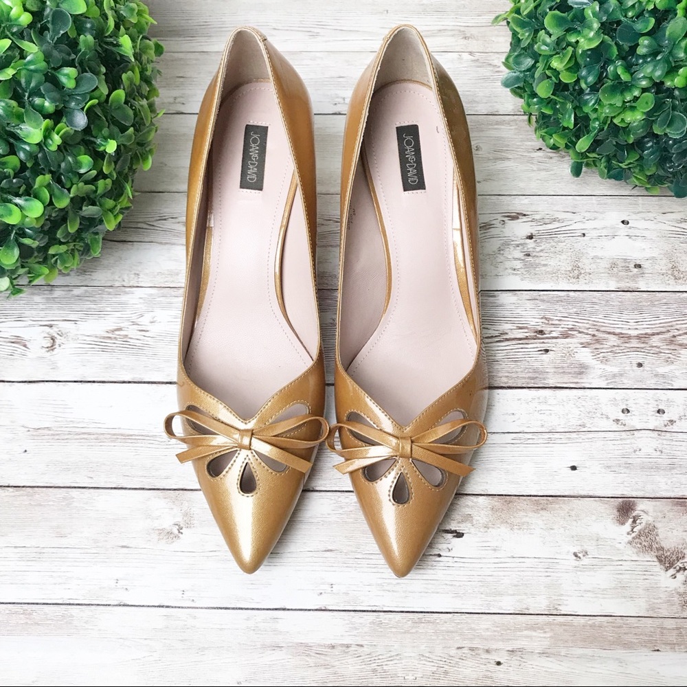 Joan & David | “Gardner” Pointed Toe Pumps